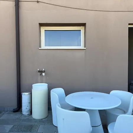 Apartament Beautiful Rooftop With Duomo Terrace Mediolan